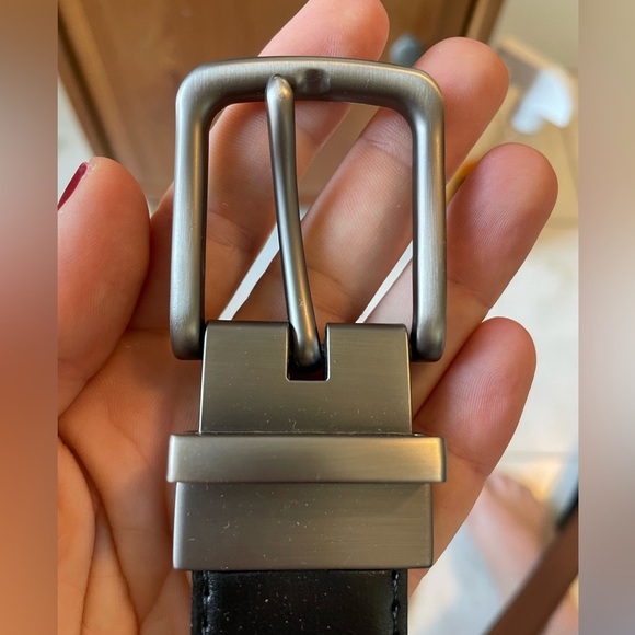 Bulliant, men 48” reversible leather belt brushed silver or pewter color buckle - Picture 3 of 5